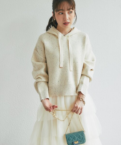 La boutique BonBon（ラブティックボンボン）の「【軽くてもちもち】カラーネップフーディニット（ニット/セーター・レディース・アイボリー/グレー・FREE）」の12枚目の写真