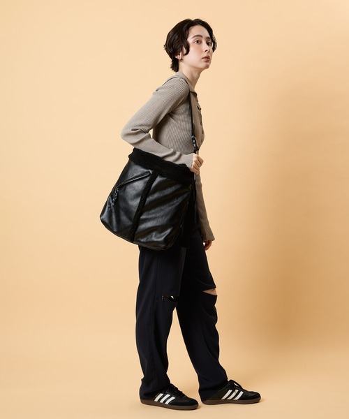 CONTROL FREAK / CTFK(コントロールフリーク)の「CONTROL FREAK(コントロールフリーク)BOAワンショルダーバッグ(ショルダーバッグ・レディース・ブラック/ブラウン・FREE)」の7枚目の写真