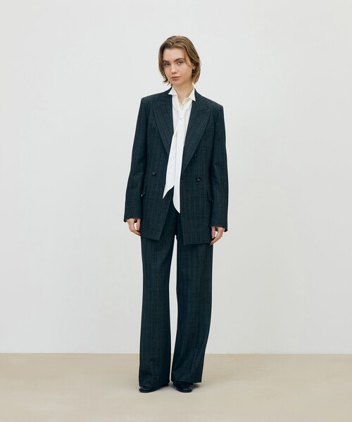 DES PRES（デ・プレ）の「シャドウグリントウールストライプ ピークドラペルジャケット（テーラードジャケット・レディース・ブラック系その他・FREE）」の2枚目の写真