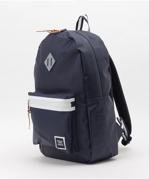 Herschel Supply(ハーシェルサプライ)の「Ruskin Studio(バックパック/リュック・メンズ・ホワイト/ブラック/ネイビー・FREE)」の15枚目の写真