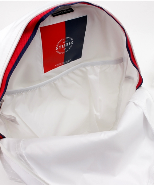 Herschel Supply(ハーシェルサプライ)の「Ruskin Studio(バックパック/リュック・メンズ・ホワイト/ブラック/ネイビー・FREE)」の7枚目の写真