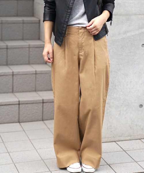 laboratory work（ラボラトリーワーク）の「カルゼストレッチワイドパンツ（その他パンツ・レディース・カーキ/ベージュ/ネイビー・MEDIUM/SMALL）」の2枚目の写真