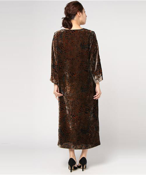 muller of yoshiokubo（ミュラーオブヨシオクボ）の「muller of yoshiokubo ワンピース（ワンピース・レディース・クリアブラウン・36/38）」の6枚目の写真