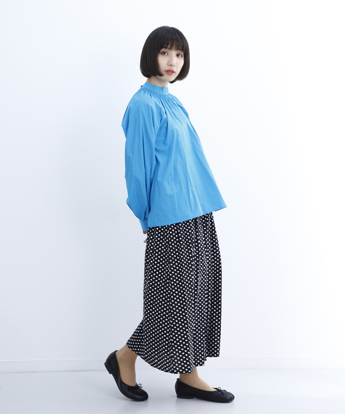 MERLOT（メルロー）の「バンドカラーギャザーブラウス1450（シャツ/ブラウス・レディース・ブラック/ブルー/レッド/オフホワイト・FREE）」の14枚目の写真