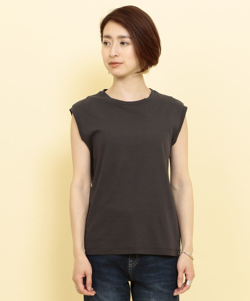 BEAUTY&YOUTH UNITED ARROWS（ビューティーアンドユースユナイテッドアローズ）の「BY∴ ドライコットンノースリーブカットソー o（Tシャツ/カットソー・レディース・ホワイト/ライム/ダークグレー/パープル/ダークグリーン/ベージュ/ブラック/ライトブルー・FREE）」の9枚目の写真