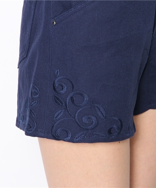 rosebullet(ローズブリット)の「刺繍ボトム(その他パンツ・レディース・ホワイト系/ネイビー系・1/2)」の7枚目の写真