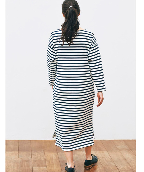 avecmoi(アヴェクモワ)の「アヴェクモワ ボーダーワンピース(ワンピース・レディース・ネイビー・SMALL/MEDIUM/LARGE/X-LARGE)」の5枚目の写真