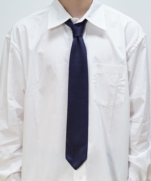 KAIKO(カイコー)の「KAIKO SILK KNIT TIE(ネクタイ・メンズ・ブラック/ネイビー・FREE)」の1枚目の写真