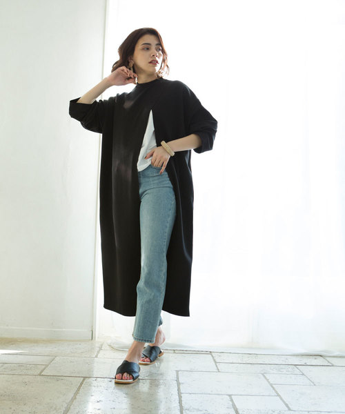 marjour（マージュール）の「SLIT CUT PULLOVER（Tシャツ/カットソー・レディース・ブラック/ベージュ・MEDIUM）」の12枚目の写真