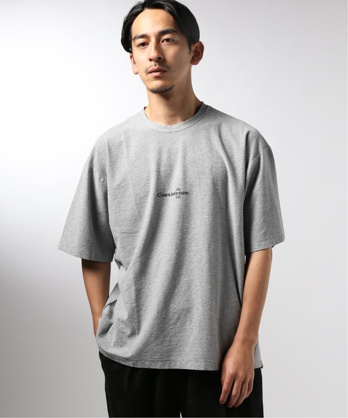 EDIFICE(エディフィス)の「LA BOUCLE / ラブ―クル メッセージプリントTシャツ(Tシャツ/カットソー・メンズ・ブラック/グレー・46/48)」の1枚目の写真