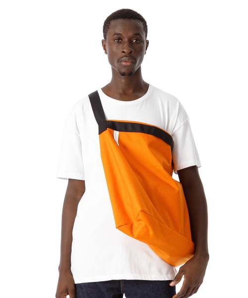 DAILY STANDARD by SANDINISTA(デイリースタンダードバイサンディニスタ)の「Cordura Nylon Draper's Shoulder Bag / コーデュラナイロンショルダーバッグ(ショルダーバッグ・メンズ・オリーブ/オレンジ/ベージュ/ブラック・FREE)」の4枚目の写真