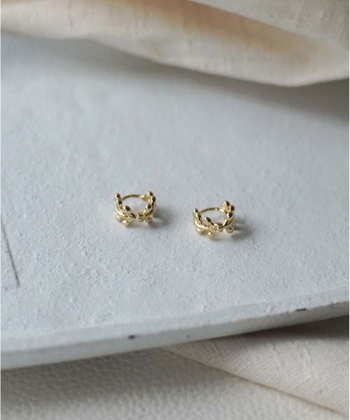 Port(ポート)の「ラウンド フープ ミニ ピアス(ピアス(両耳用)・レディース・ゴールド系その他2/シルバー/ゴールド系その他/ゴールド/シルバー系その他2/シルバー系その他・FREE)」の6枚目の写真