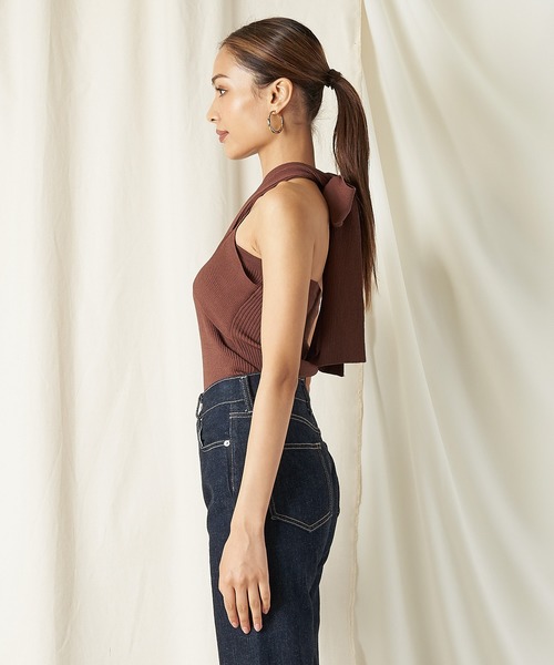 SPIRALGIRL（スパイラルガール）の「ホルタークロスネックニット（ニット/セーター・レディース・ブラック/ベージュ/ブラウン/グリーン・FREE）」の13枚目の写真