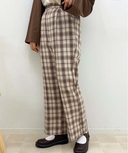 apres jour(アプレジュール)の「ラテカラーセミフレアパンツ【ZOZOTOWN限定アイテム】【8AP】(その他パンツ・レディース・ベージュ/その他/モカ/ライトベージュ・SMALL/MEDIUM)」の9枚目の写真