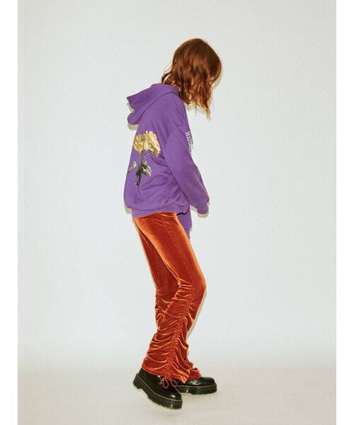 jouetie（ジュエティ）の「ベロアギャザーパンツ（その他パンツ・レディース・ブラック/ラベンダー/ブラウン・MEDIUM）」の4枚目の写真