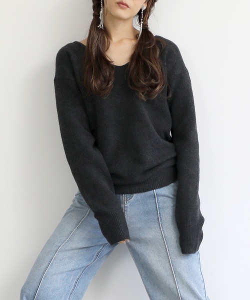 coca(coca)(コカ)の「リサイクルモヘアタッチVネックニット(ニット/セーター・レディース・ベージュ/ブラック/ブルー・ONE SIZE)」の1枚目の写真