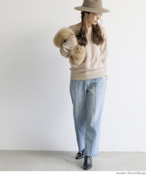 coca(coca)(コカ)の「リサイクルモヘアタッチVネックニット(ニット/セーター・レディース・ベージュ/ブラック/ブルー・ONE SIZE)」の7枚目の写真