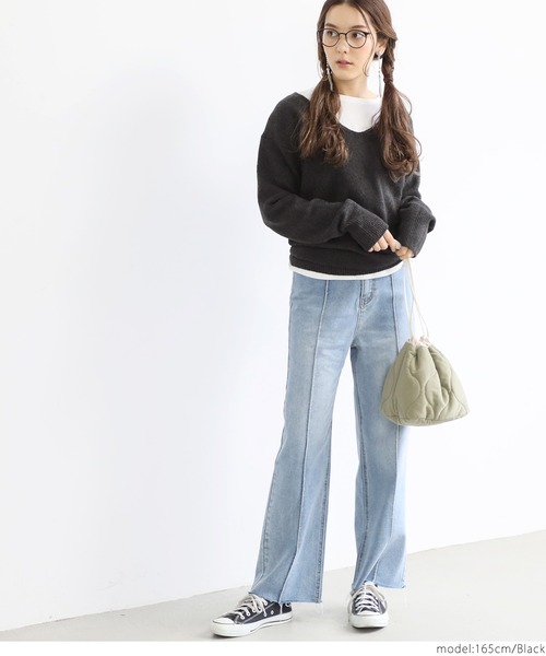 coca(coca)(コカ)の「リサイクルモヘアタッチVネックニット(ニット/セーター・レディース・ベージュ/ブラック/ブルー・ONE SIZE)」の11枚目の写真