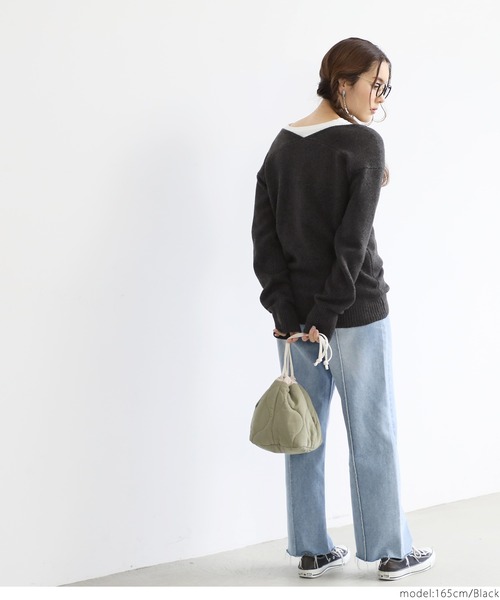 coca(coca)(コカ)の「リサイクルモヘアタッチVネックニット(ニット/セーター・レディース・ベージュ/ブラック/ブルー・ONE SIZE)」の13枚目の写真