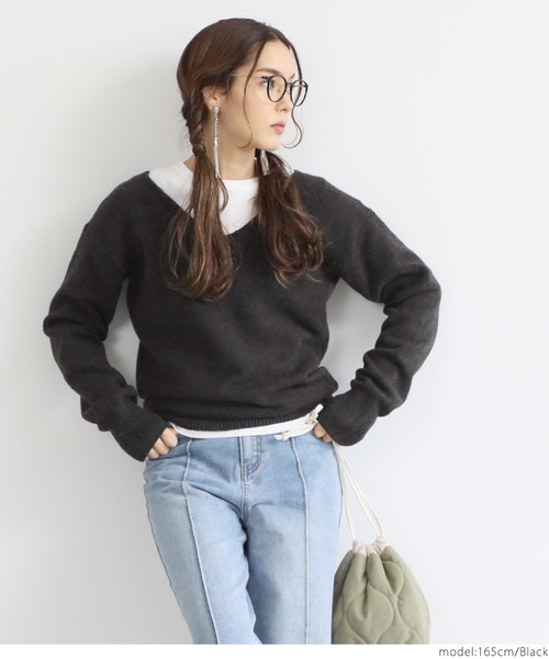 coca(coca)(コカ)の「リサイクルモヘアタッチVネックニット(ニット/セーター・レディース・ベージュ/ブラック/ブルー・ONE SIZE)」の15枚目の写真