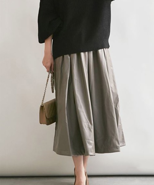 STYLEBLOCK(スタイルブロック)の「フェイクレザータックスカート(スカート・レディース・パープル/アッシュブラウン/ブラック/グレイッシュベージュ・M)」の8枚目の写真