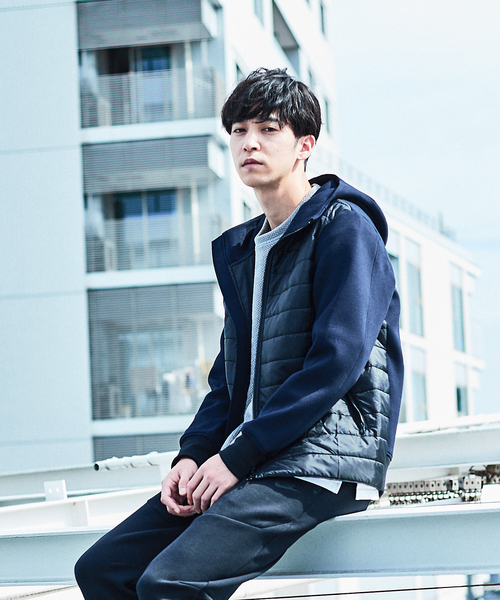 ABAHOUSE GRAY(アバハウスグレイ)の「【展開店舗限定】ダブルフェイス ツイル柄フードブルゾン(ブルゾン・メンズ・ライトグレー/ネイビー・46/48/50)」の2枚目の写真
