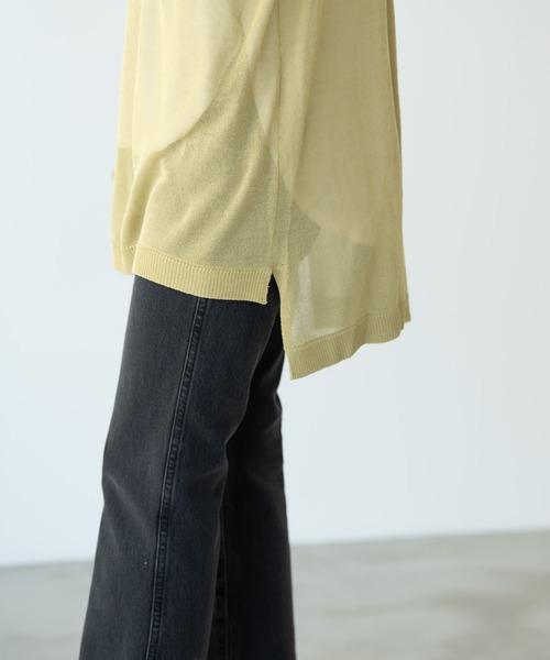 Solace（ソレイス）の「オーバーサイズシアーニット（ニット/セーター・レディース・チャコールグレー/ライトグレー/グリーン・FREE）」の11枚目の写真