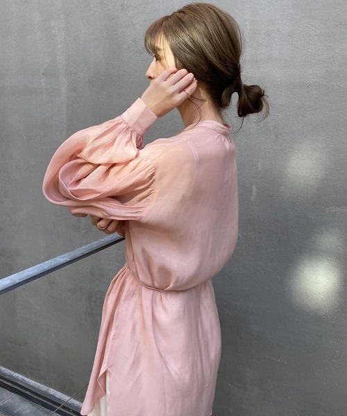 one after another NICE CLAUP(ワンアフターアナザーナイスクラップ)の「【WEB限定】バンドカラーシアーシャツ(シャツ/ブラウス・レディース・オフホワイト/ベージュ/ブルー/コーラルピンク/ブラウン/ミント・FREE)」の9枚目の写真