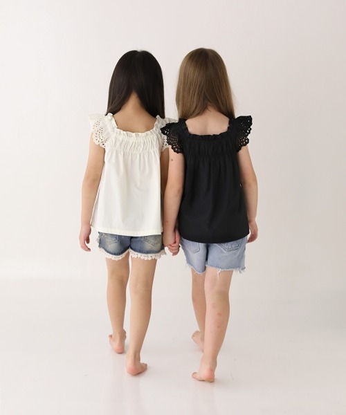 Rora(ローラ)の「アミカ トップス(2color)(Tシャツ/カットソー・キッズ・ホワイト/ブラック・140/130/120/110/100/150)」の4枚目の写真