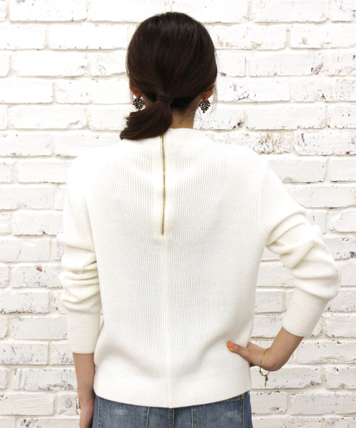 DouDou（ドゥドゥ）の「ボトルネックプルオーバー（ニット/セーター・レディース・オフホワイト/ブルー/ネイビー・FREE）」の6枚目の写真