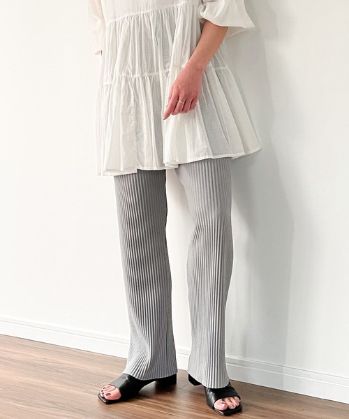 JUNOAH（ジュノア）の「ストレートリブパンツ（その他パンツ・レディース・ライトグレー/ブラック/ネイビー/ワイン/グレイッシュベージュ・MEDIUM/LARGE/X-LARGE）」の13枚目の写真