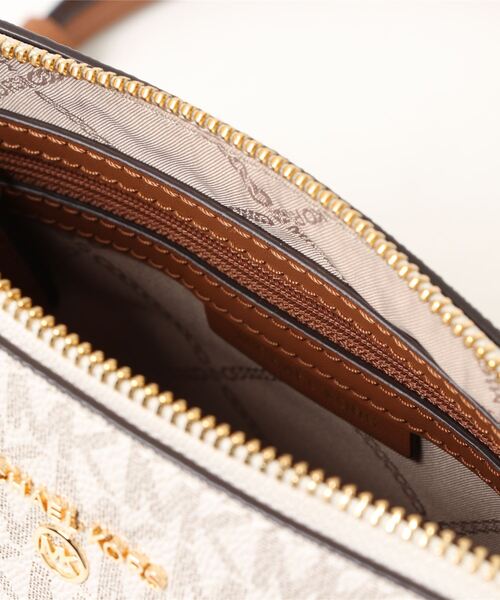 MICHAEL KORS(マイケルコース)の「JET SET CHARM(ジェットセット チャーム) ドーム クロスボディ ラージ - MKシグネチャー(ショルダーバッグ・レディース・ホワイト系その他・FREE)」の8枚目の写真