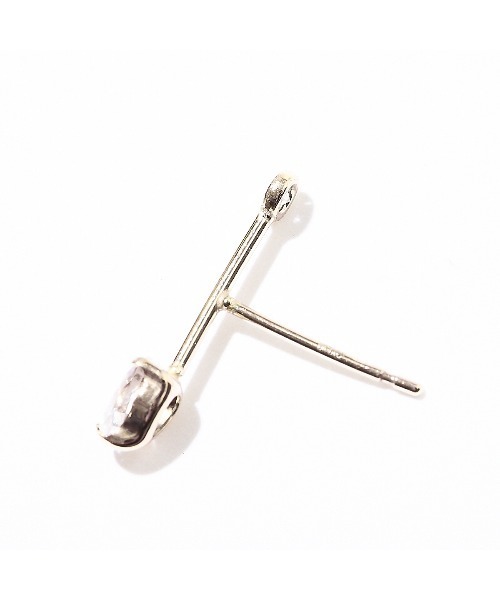 les bonbon（ルボンボン）の「【les bon bon】float diamond pierce