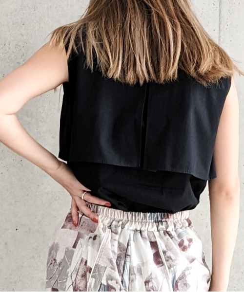 Per sist ence（パーシエンス）の「Per sist ence/パーシエンス　ケープ付き ノースリーブシャツ（シャツ/ブラウス・レディース・ベージュ/オフホワイト/ブラック・FREE）」の15枚目の写真