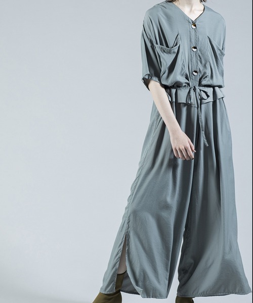 OSMOSIS（オズモーシス）の「ビッグポケットオールインワン（つなぎ/オールインワン・レディース・ブラック/ベージュ/グレー系その他・ONE SIZE）」の3枚目の写真