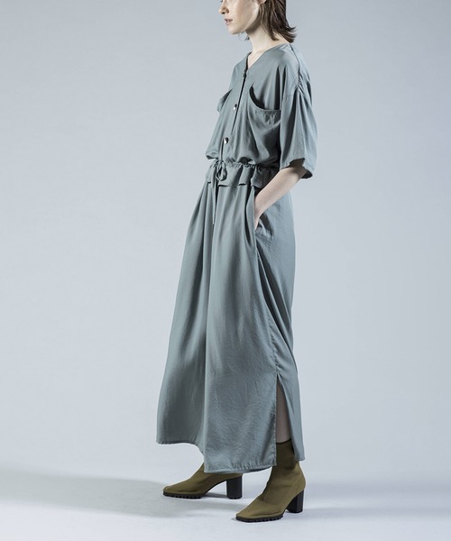 OSMOSIS（オズモーシス）の「ビッグポケットオールインワン（つなぎ/オールインワン・レディース・ブラック/ベージュ/グレー系その他・ONE SIZE）」の5枚目の写真