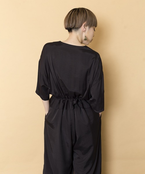 OSMOSIS（オズモーシス）の「ビッグポケットオールインワン（つなぎ/オールインワン・レディース・ブラック/ベージュ/グレー系その他・ONE SIZE）」の14枚目の写真