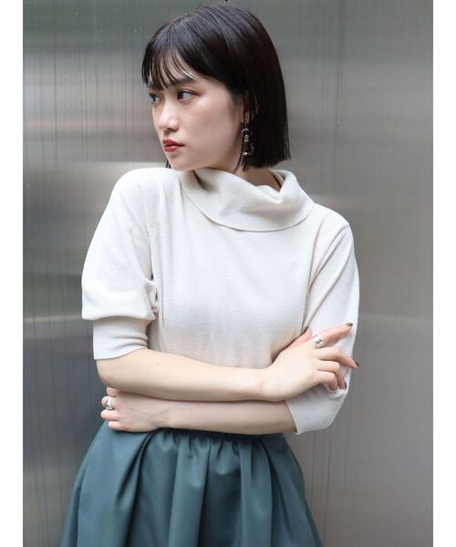 MURUA（ムルーア）の「パイルタッチハーフニット（ニット/セーター・レディース・パープル/ブラウン/アイボリー・FREE）」の2枚目の写真