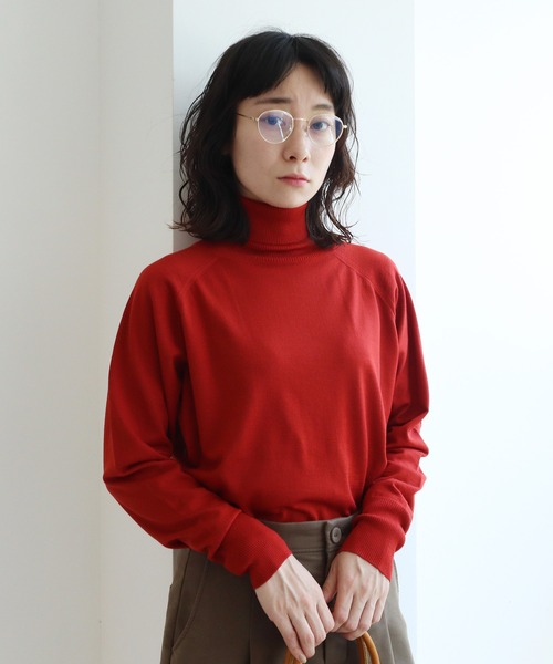 yuni(ユニ )の「FF30 タートルネックプルオーバー(ニット/セーター・レディース・ブラック/レッド/イエロー/キナリ/ブルー/ブラウン/グリーン/オレンジ/ピンク/グリーン系その他/サックスブルー/イエロー系その他・FREE)」の11枚目の写真