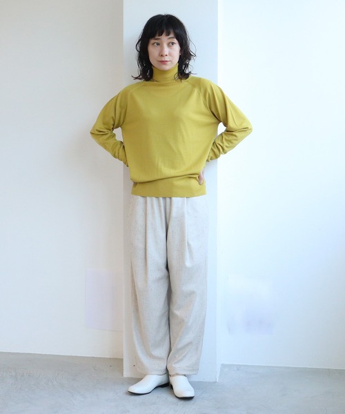yuni(ユニ )の「FF30 タートルネックプルオーバー(ニット/セーター・レディース・ブラック/レッド/イエロー/キナリ/ブルー/ブラウン/グリーン/オレンジ/ピンク/グリーン系その他/サックスブルー/イエロー系その他・FREE)」の17枚目の写真