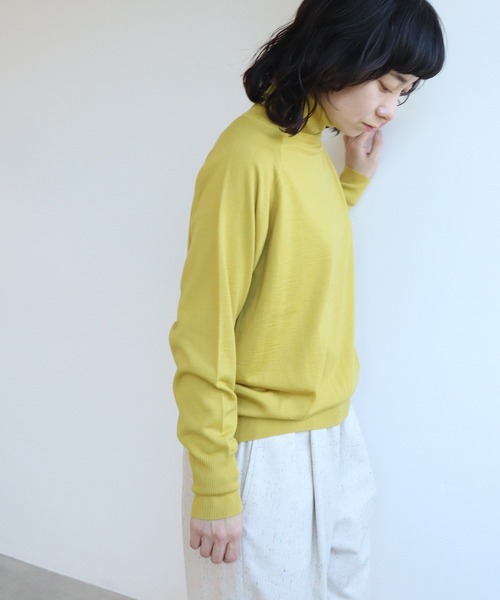 yuni(ユニ )の「FF30 タートルネックプルオーバー(ニット/セーター・レディース・ブラック/レッド/イエロー/キナリ/ブルー/ブラウン/グリーン/オレンジ/ピンク/グリーン系その他/サックスブルー/イエロー系その他・FREE)」の13枚目の写真
