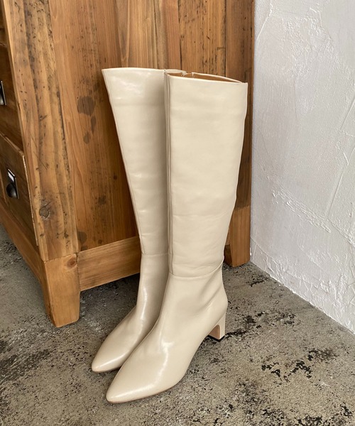 CAPRICIEUX LE'MAGE（カプリシューレマージュ）の「ポインテッドロングブーツ（ブーツ・レディース・ブラック/ライトベージュ・23.5/24.5）」の11枚目の写真