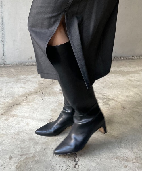CAPRICIEUX LE'MAGE（カプリシューレマージュ）の「ポインテッドロングブーツ（ブーツ・レディース・ブラック/ライトベージュ・23.5/24.5）」の12枚目の写真