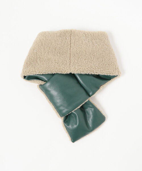 Ray BEAMS(レイビームス)の「Ray BEAMS / フェイクレザー 中綿 コンビ マフラー(マフラー・レディース・ブラック/グリーン・ONE SIZE)」の11枚目の写真