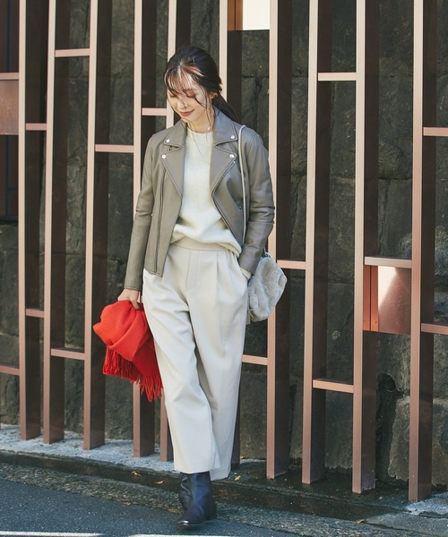 RIVE DROITE（リヴドロワ）の「ふわふわの素材感が女性らしい　YAK100クルーネックニット（ニット/セーター・レディース・アイボリー/モカ/グリーン系その他・FREE）」の10枚目の写真