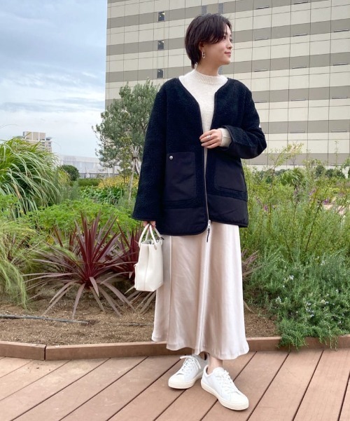 RIVE DROITE（リヴドロワ）の「ふわふわの素材感が女性らしい　YAK100クルーネックニット（ニット/セーター・レディース・アイボリー/モカ/グリーン系その他・FREE）」の16枚目の写真