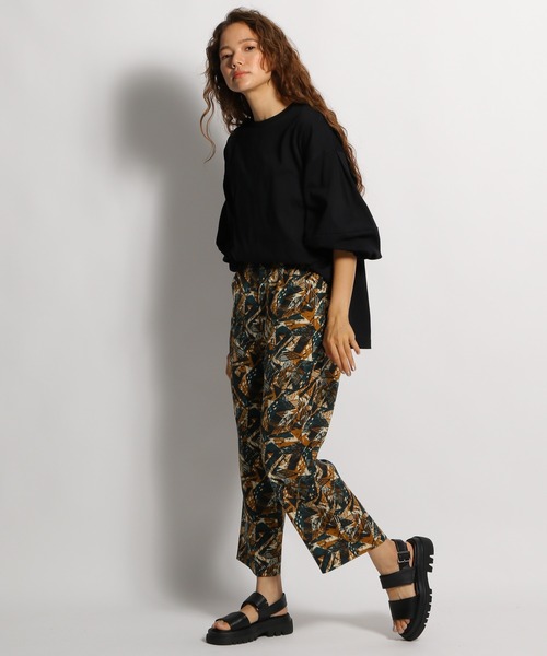 niko and...(ニコアンド)の「ボリュームランタン袖プルオーバー(Tシャツ/カットソー・レディース・グリーン/キャメル/パープル/ホワイト/ブラック/オフホワイト・LARGE/MEDIUM)」の9枚目の写真