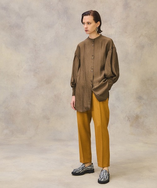 PUBLIC TOKYO（パブリックトウキョウ）の「【岐阜県産】オーバーサイズシャツ/ボリュームスリーブとろみブラウス/ウォッシャブル（シャツ/ブラウス・レディース・ライム/ホワイト/ダークブラウン/ブラウン・FREE）」の16枚目の写真