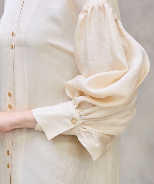 PUBLIC TOKYO（パブリックトウキョウ）の「【岐阜県産】オーバーサイズシャツ/ボリュームスリーブとろみブラウス/ウォッシャブル（シャツ/ブラウス・レディース・ライム/ホワイト/ダークブラウン/ブラウン・FREE）」の21枚目の写真