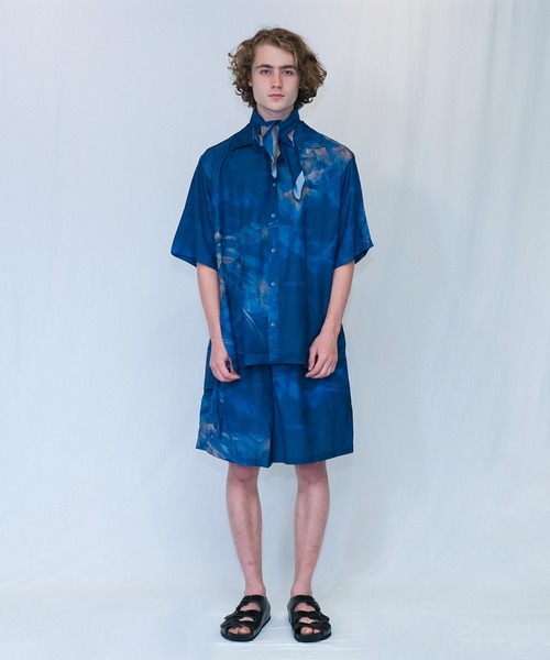 Wizzard（ウィザード）の「Wizzard ウィザード / SCARF グラフィックプリントスカーフ ストール / WAH22-002（ストール/ショール・メンズ・グリーン/イエロー×ブラック/ネイビー/ナチュラル・FREE）」の6枚目の写真